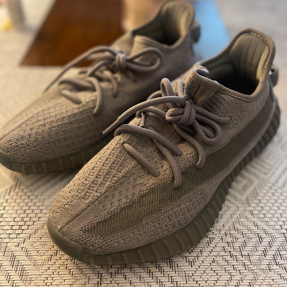 Yeezy boost 350 v2 steel grey